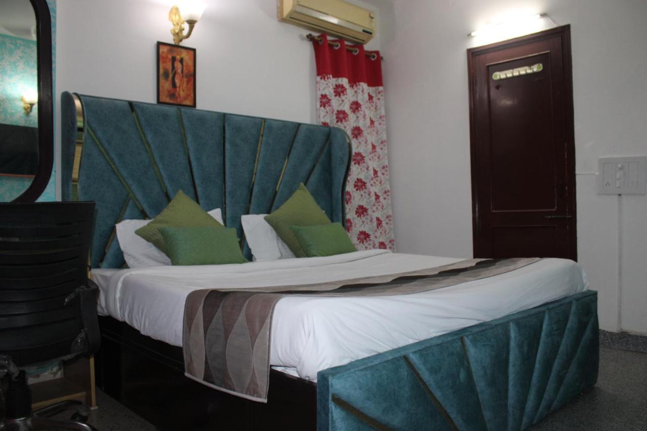 Awasthi Kozi Stays B&B - Closest To Vfs Neu-Delhi Exterior foto