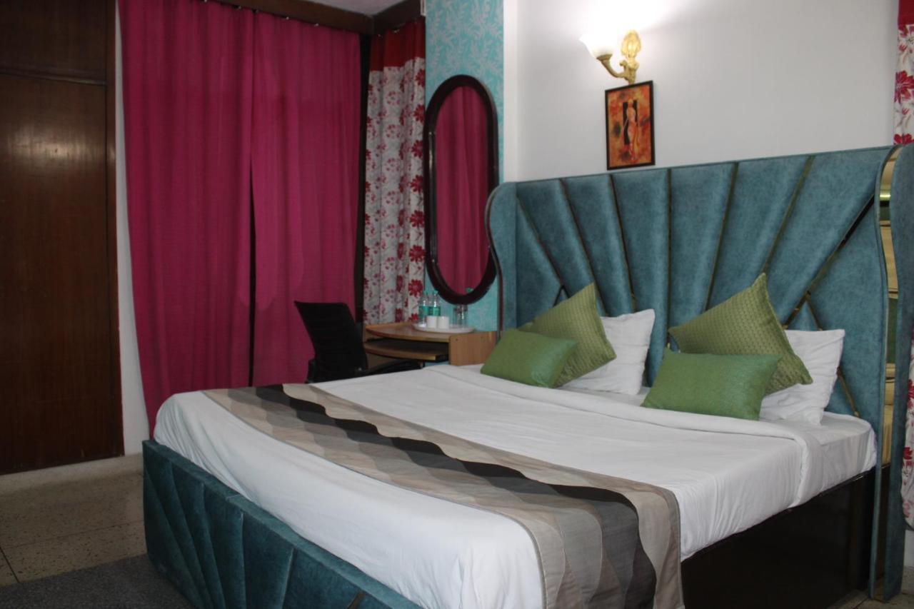 Awasthi Kozi Stays B&B - Closest To Vfs Neu-Delhi Exterior foto