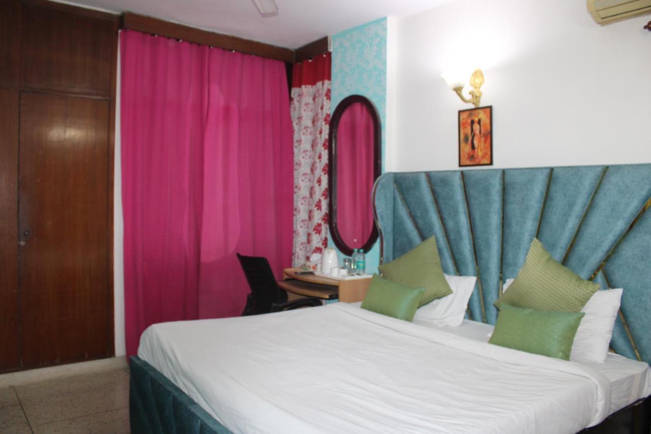 Awasthi Kozi Stays B&B - Closest To Vfs Neu-Delhi Exterior foto