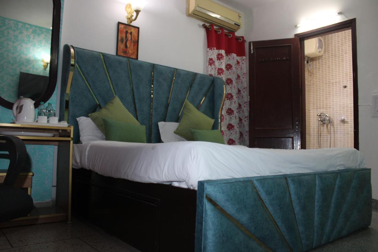 Awasthi Kozi Stays B&B - Closest To Vfs Neu-Delhi Exterior foto